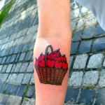 14 Apple Tattoos Design Ideas