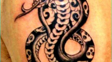 Small Snake Tattoo Design 25